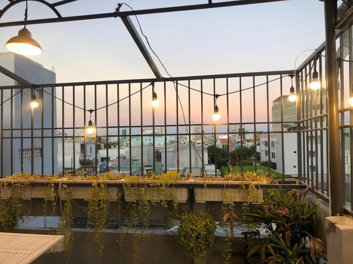 Pota Hotel & Apartment Дананг Экстерьер фото